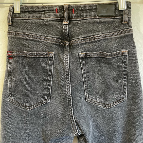 BDG Urban Outfitters Girlfriend High Rise Jean - Picture 8 of 13